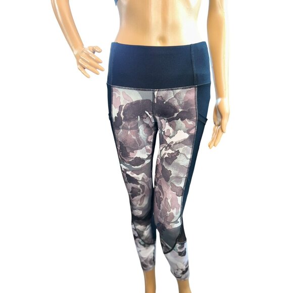 (6 for $25) Apana Abstract Camo Athletic Leggings with Mesh Insert - Small - Picture 2 of 7